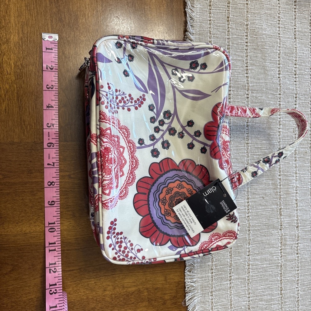 Mark & Spencer Clam Beauty Bag Makeup Bag Travel Case NWT New with Tags